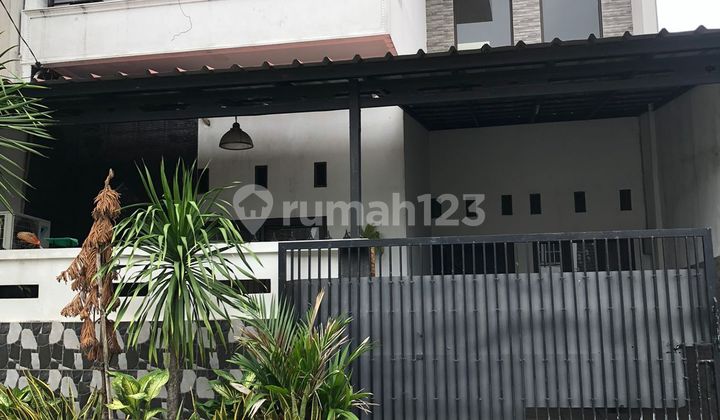 Rumah 2 lantai  siap huni cantik Harapan Indah