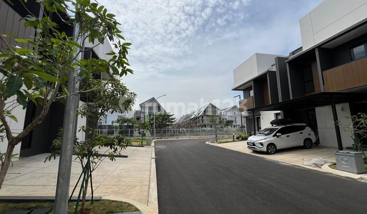 Rumah Semi Furnish Regia Residence Summarecon Crown Gading, Tarumajaya 2