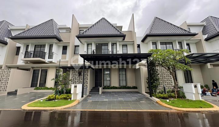 Alderwood Residence Summarecon Bogor 3-Story Residence with Lake View