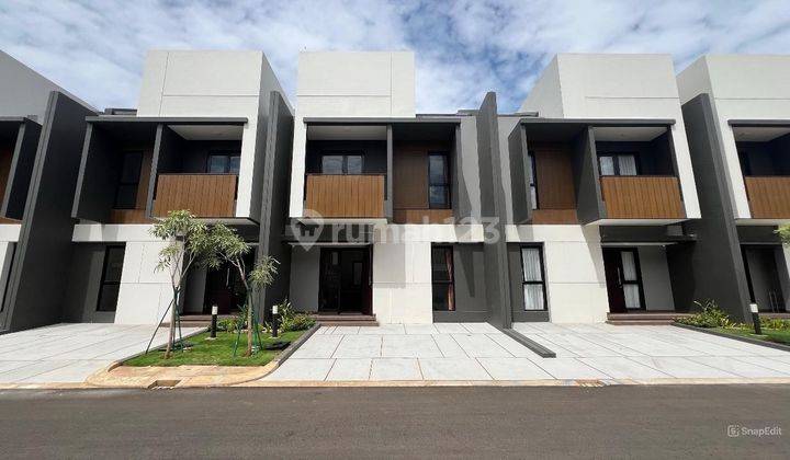 Rumah Regia Residence 7x11 Premium Summarecon Crown Gading Bekasi 1