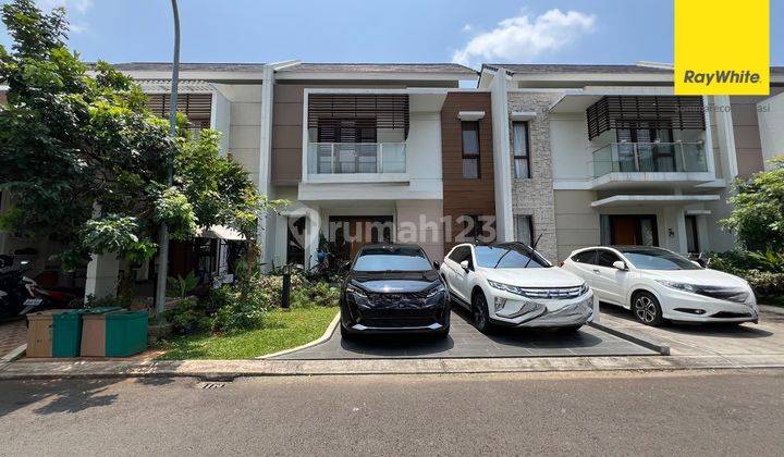 Rumah Renov Mewah Hadap Danau Burgundy 8X13M Summarecon Bekasi 1