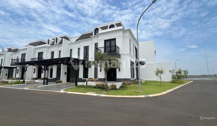 Rumah Hoek Jasmia 12x15 Premium Attic Summarecon Crown Gading