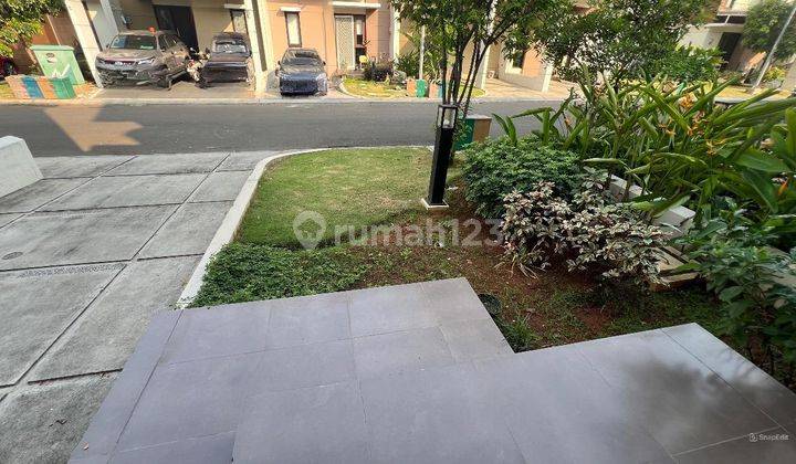 Rumah Dekat Taman 2 Lantai Burgundy Residence Summarecon Bekasi 2