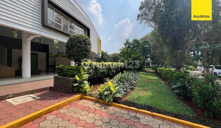 Rumah Hadap Taman Furnish Sudah Renovasi Acacia Summarecon Bekasi 22