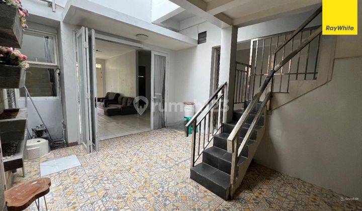 Rumah Hadap Taman Furnish Sudah Renovasi Acacia Summarecon Bekasi 5