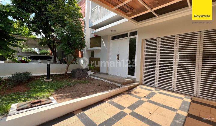 Rumah Bagus Belum Pernah Pakai Bluebell 8x17 Summarecon Bekasi 2