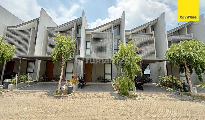 Rumah Super Murah Full Furnish 2 Lantai O2 Grand Wisata Bekasi 1