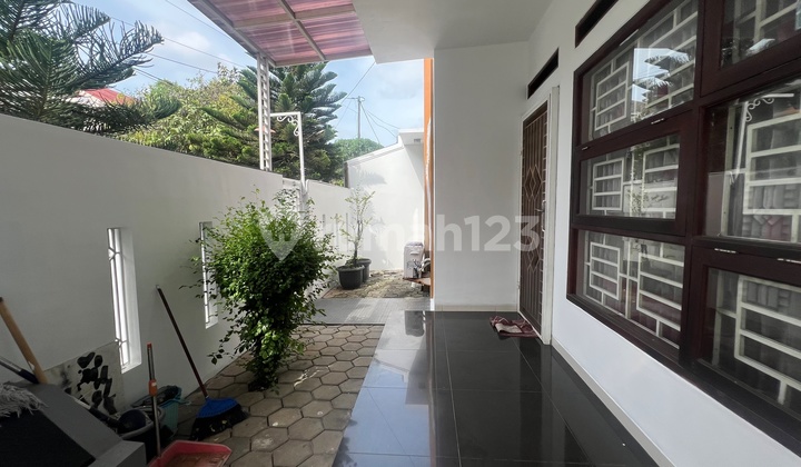 Rumah Hoek Bagus Siap Huni Samping Taman Tytyan Kencana Bekasi Rumah Hoek Bagus Siap Huni Samping Taman Tytyan Kencana Bekasi