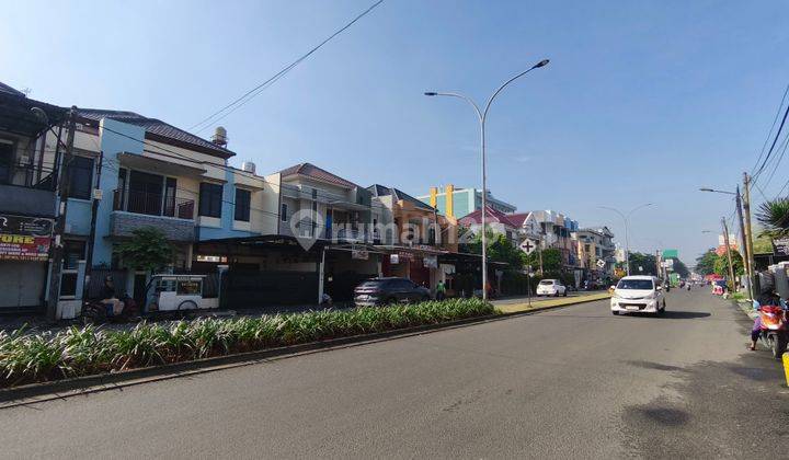 Rumah Usaha Dengan 3 Kios Aktif Lokasi Strategis 2