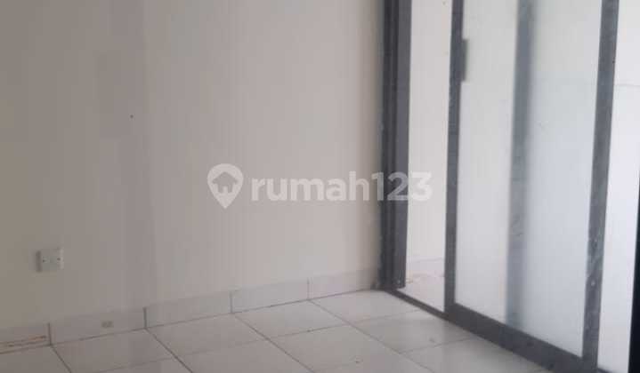 Strategic Ready to Occupy Near Commercial Center 2