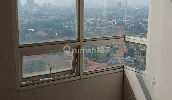 Apartement Apartemen Beleveu 2 BR Semi Furnished Bagus