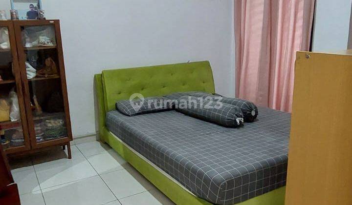 Rumah 2 Lantai Bagus Semi Furnished SHM di Mahagoni, Tangerang Selatan 2