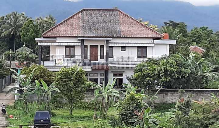 House With a Large 2000 Garden in Ciapus Bogor, Kabandungan Street