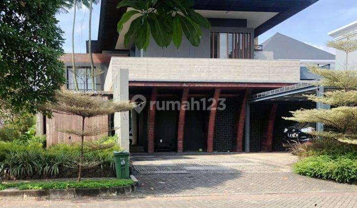 Rumah Exclusive Desain Arsitek Tanahnya Luas Dekat MRT Fatmawati  1