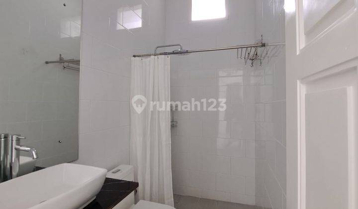 Rumah Brand New Semi Furnished Dekat Mrt di Lebak Bulus 15