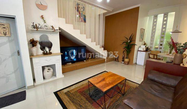 Rumah Minimalis 2 Lantai Super Homey Lokasi Strategis di Cinere 2