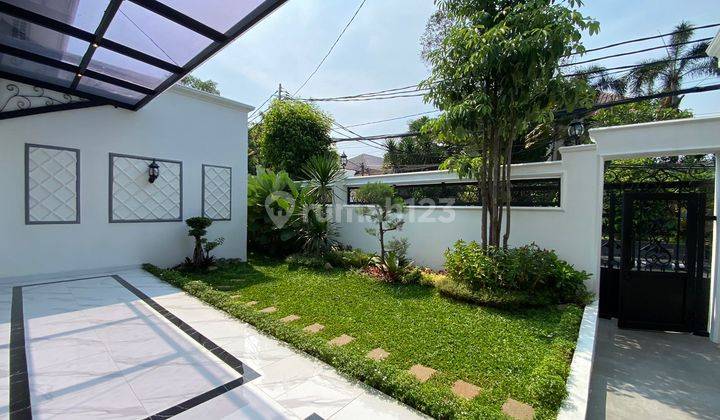 Rumah Modern di Kawasan Elite Hadap Timur Siap Huni di Cilandak 2