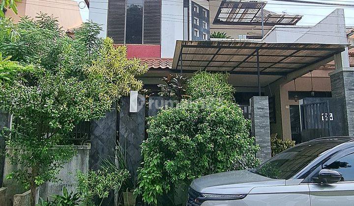 Rumah Minimalis Super Homey Hadap Timur di Cinere 1