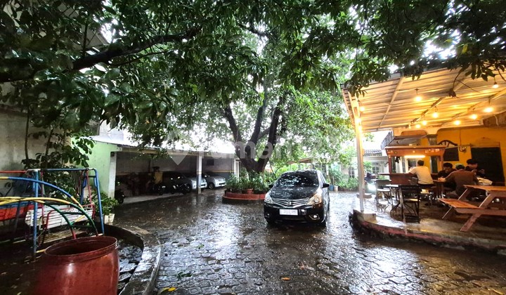 Rumah Hitung Tanah di Ciracas Ada Bangunan Tk & Coffe Shop 2
