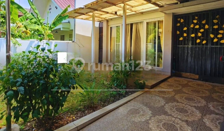 House in a Quiet Complex 2 Floors Open Layout Ready to Occupy