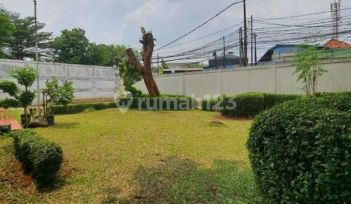 Rumah Luas di Lebak Bulus, Hitung Tanah, Cocok Untuk Investasi 2