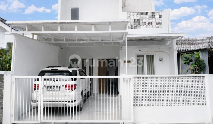 Scandinavian Cozy Home in Cinere, 133 Square Meters, Best Price Scandinavian Cozy Home in Cinere, 133 Square Meters, Best Price