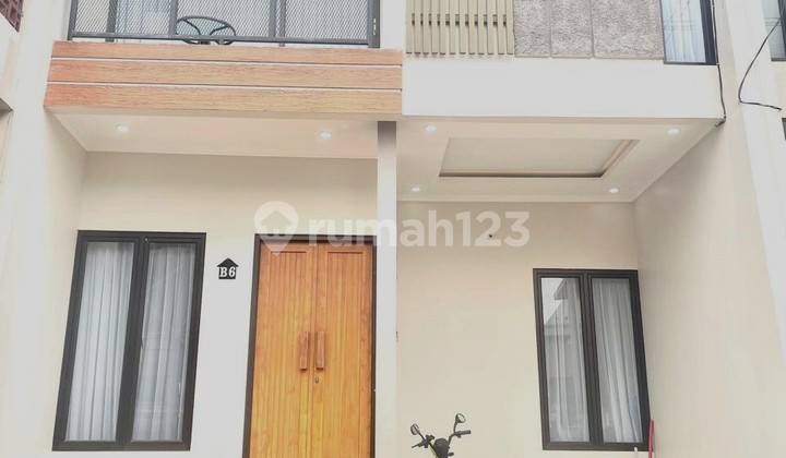 Rumah Minimalis Layout Menarik di Komplek Cinere