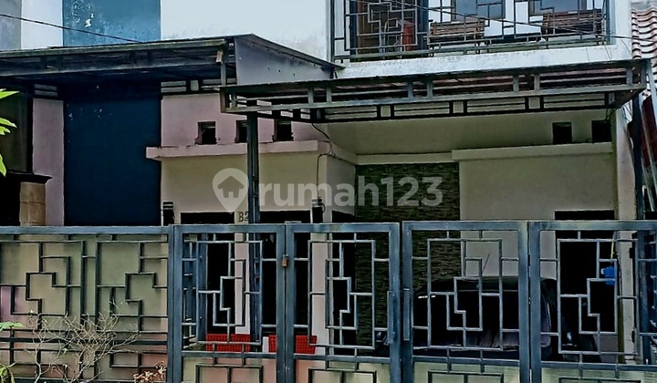 Rumah Hadap Timur 10 Menit ke Pintu Tol Kukusan Depok