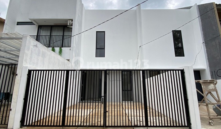 Rumah Baru Desain Minimalis Cocok untuk Pasangan Muda Siap Huni