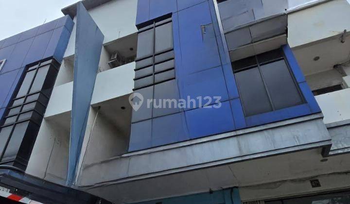 Gedung Perkantoran 3,5 Lantai Siap Pakai Lokasi Strategis 1