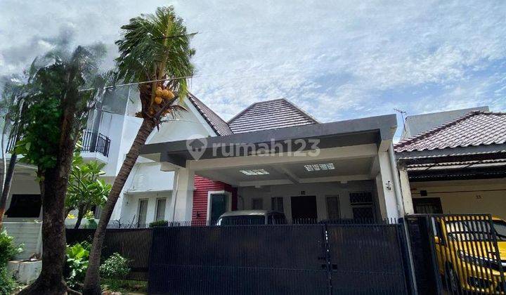 Rumah + Paviliun di Cinere 1,5 Lantai Halaman Luas Siap Huni 1