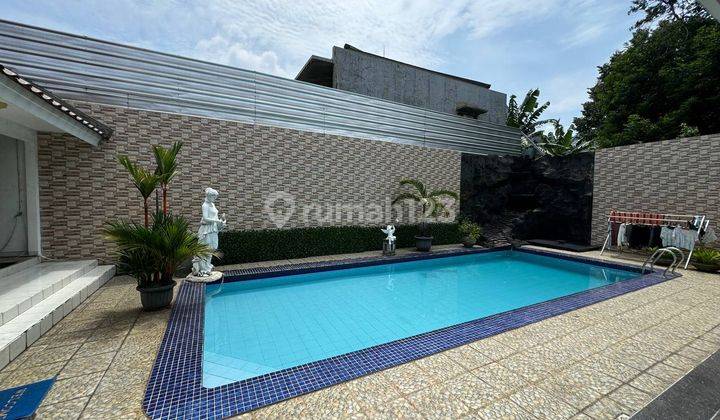 Rumah Mewah di Pangkalan Jati Ada Swimming Pool 2 Lantai 2