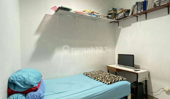 Rumah Minimalis 3 Lantai di Cirendeu Harga 1M an 2