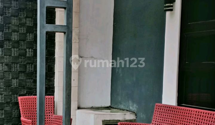 East-Facing House 10 Minutes to Kukusan Depok Toll Gate 2