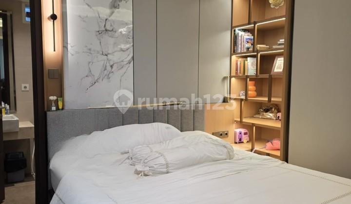 Rumah Mewah Dalam Komplek Elite Luas 216 Dekat MRT 2