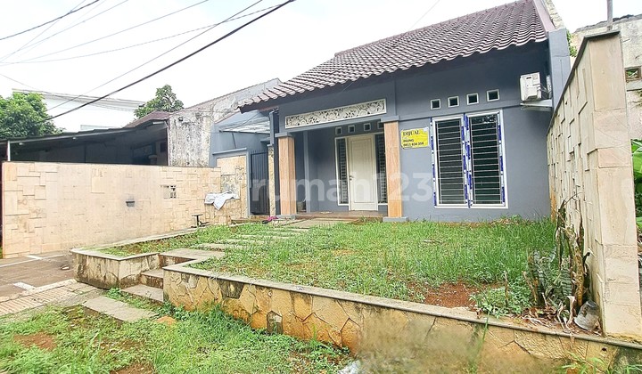 Minimalist House in Sawangan, 128m2 Area, Cheapest Price 2