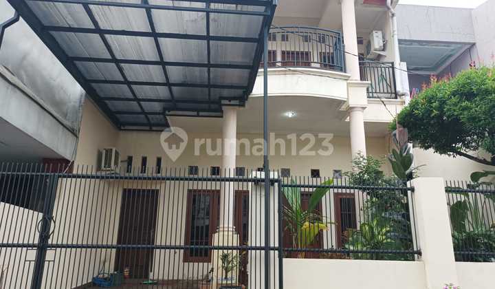 Rumah 2 Lantai Strategis di Beji Depok – Dekat UI & Margonda!