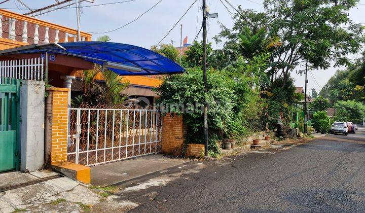 Rumah di Lingkungan Nyaman Dekat ke Pintu Tol Pondok Pinang 1