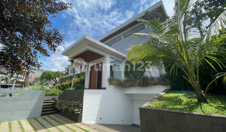 Modern Tropical Super Spacious New House in Pondok Indah 2