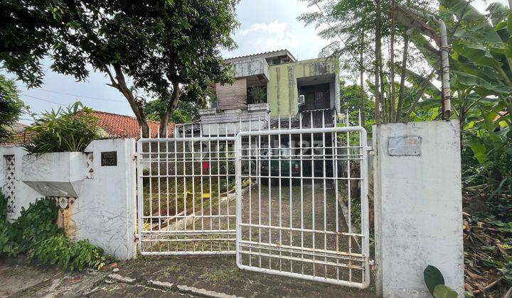 Rumah 3 Lantai Dengan View Alam di Pondok Pinang Akses Dekat Tol 2