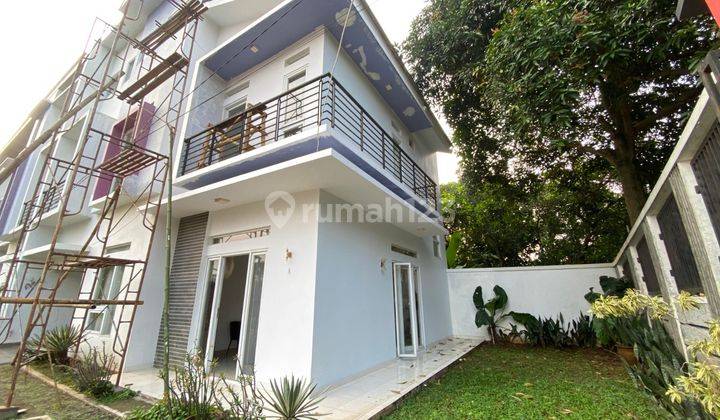 Rumah Modern Minimalis Posisi Hook Dengan Akses Mudah di Cinere 2