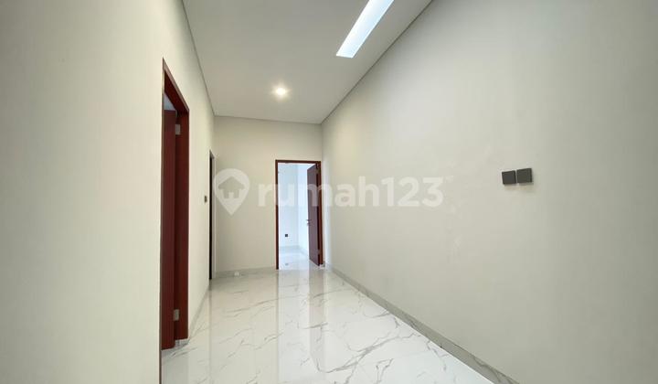 Rumah Modern Nyaman di Kawasan Favorit Cinere 2