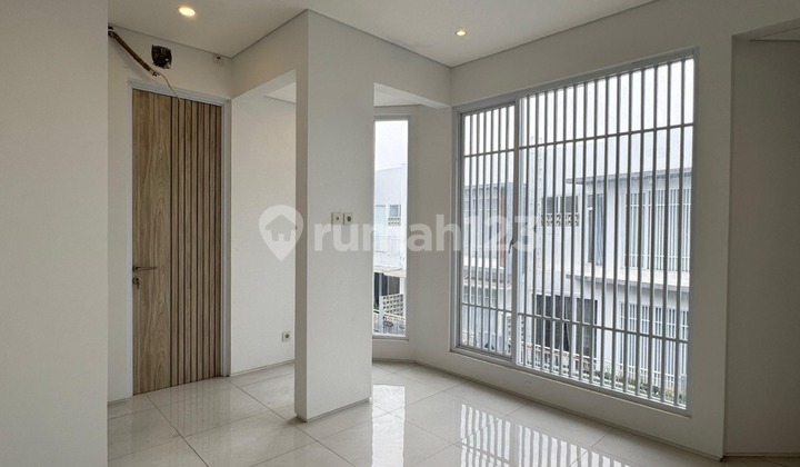 Rumah Baru 3 Lantai Gaya Jepang di Cinere – Dekat MRT & Tol, Hanya 1,7 M! 2