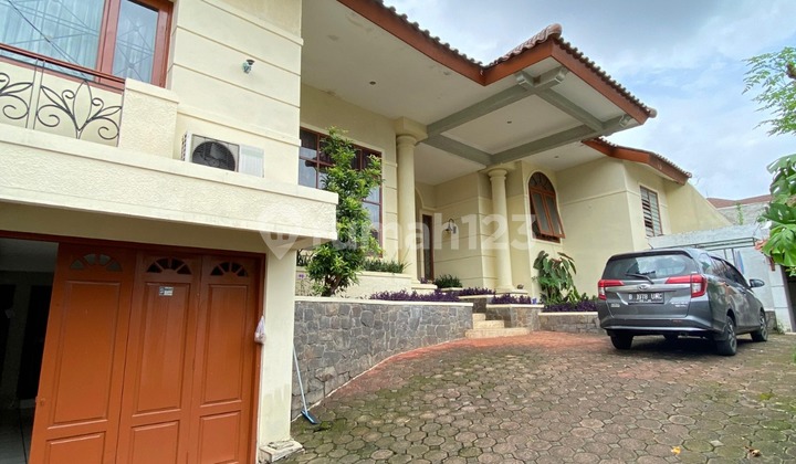 One-Story House with Vast Yard in Bukit Cinere Indah – Elite Location & Super Spacious 2
