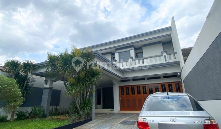 Rumah Mewah Halaman Luas di Cipete – Lokasi Premium Siap Huni