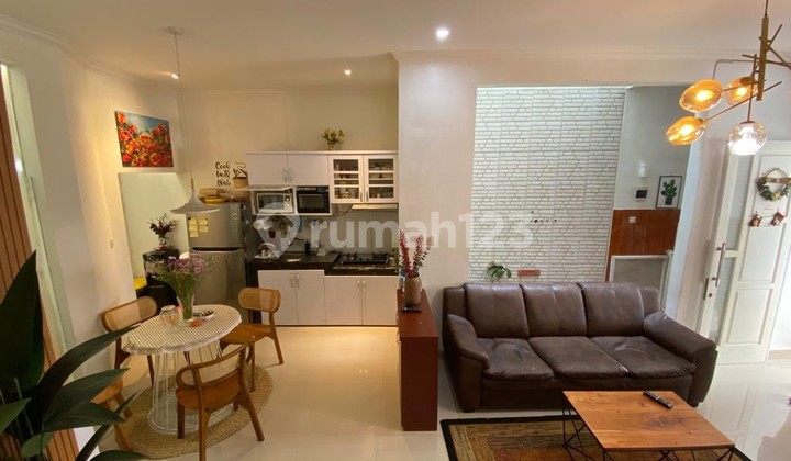 Rumah Modern Minimalis Semi Furnished Dalam Komplek Mega Cinere.