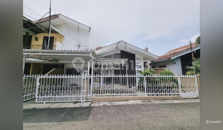 Rumah Bonus Kos-Kosan di Tomang