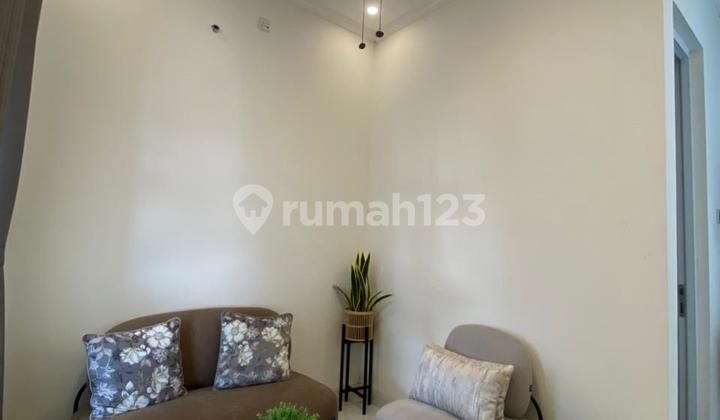 Cinere House in a Strategic Complex Near MRT 2