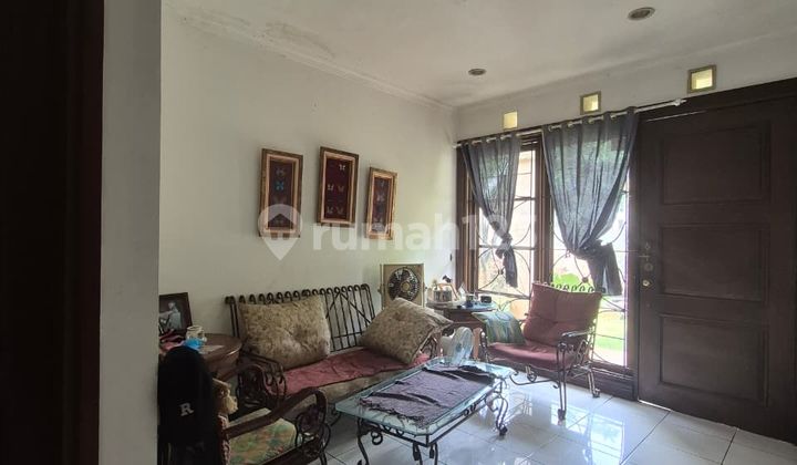 2-Story House in a Comfortable and Quiet Complex in Cinere 2