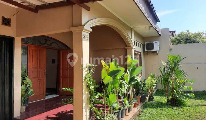 Ready-to-Live and Well-Maintained House in a Complex in Cinere 2